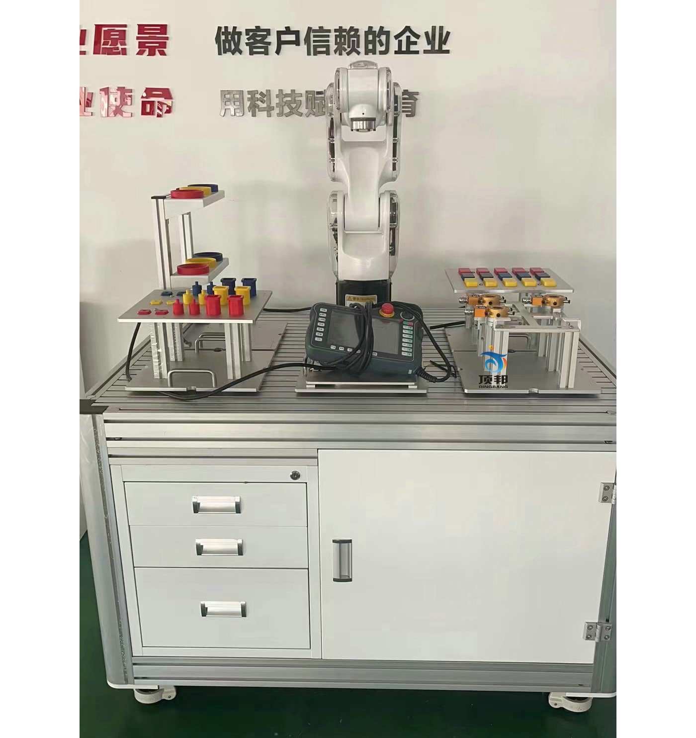 工業(yè)機器人拆裝實訓(xùn)裝置